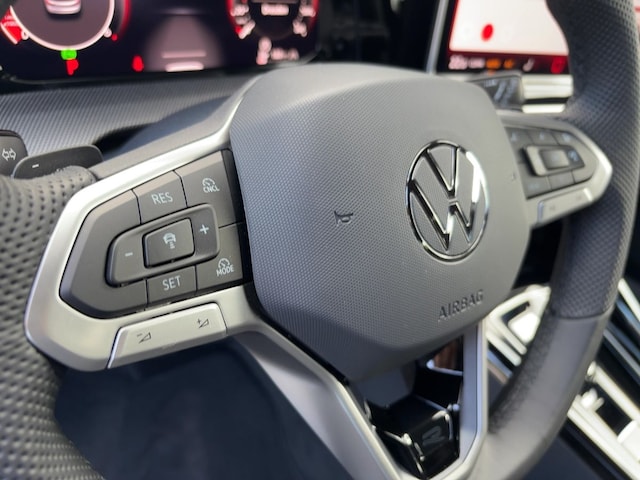 Volkswagen Golf DSG Golf VIII IQ.Drive R-Line