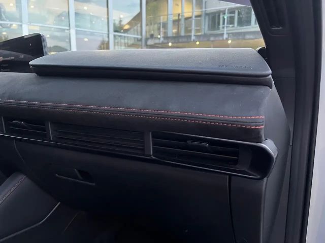 Mazda 3 5HB 2.0L G122 6AT 2WD NAGISA