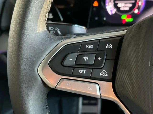 Volkswagen Golf Golf VIII Style e-Golf