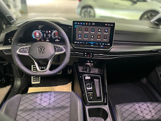 Volkswagen Golf DSG R-Line Variant