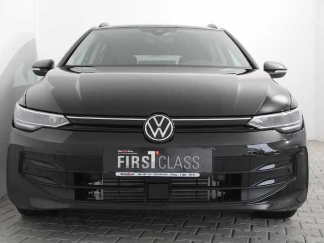 Volkswagen Golf Life Variant