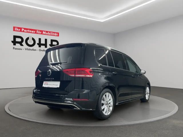 Volkswagen Touran 1.5 TSI DSG R-Line