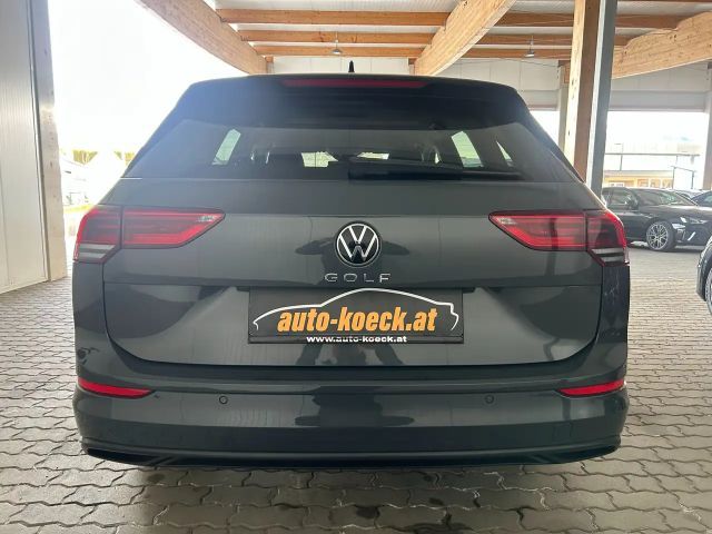 Volkswagen Golf Life Variant