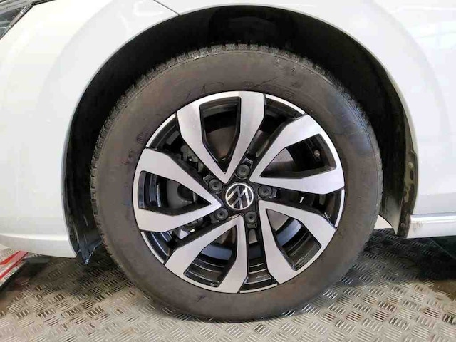 Volkswagen Golf 1.5 TSI Golf VIII