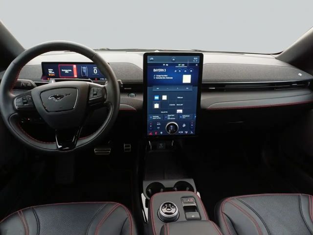 Ford Mustang Mach-E AWD Premium