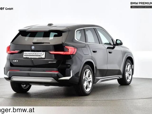 BMW iX1 xDrive30
