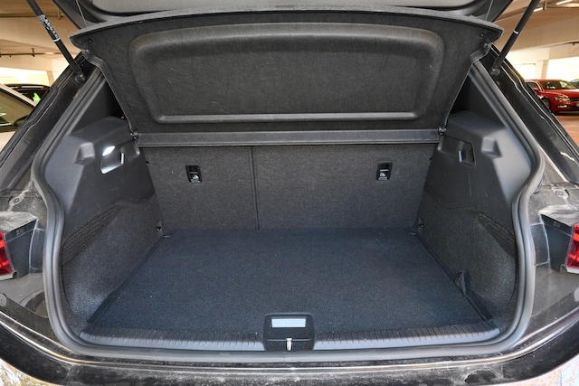 Cupra Born Born HUD LED PDC Kamera ACC