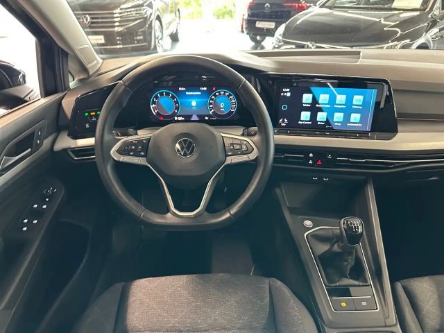 Volkswagen Golf 1.0 TSI Business Life