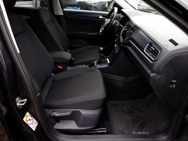 Volkswagen T-Roc UNITED NAVI+PP+KLIMAAUTO+17"+ALARM
