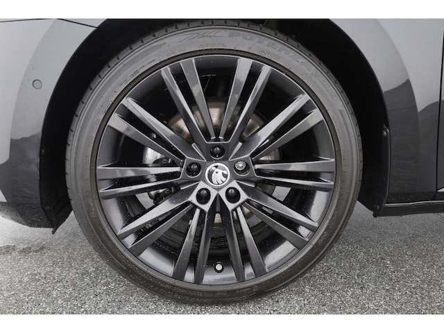 Skoda Superb 2.0 TDI Combi Style Style