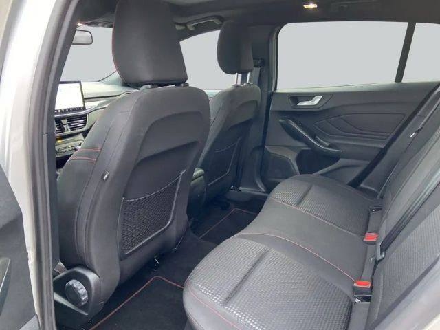 Ford Focus ST Line Wagon