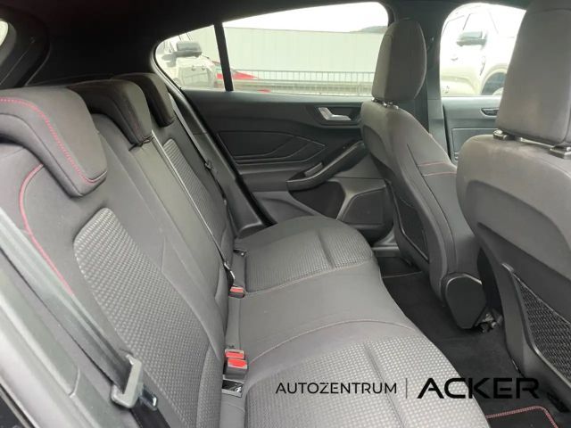 Ford Focus EcoBoost ST Line