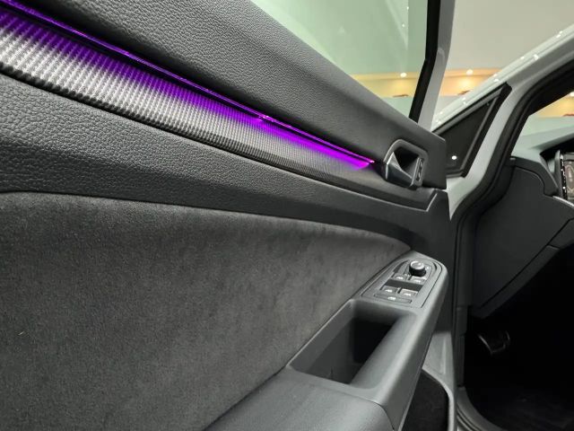 Volkswagen Golf 1.5 TSI R-Line