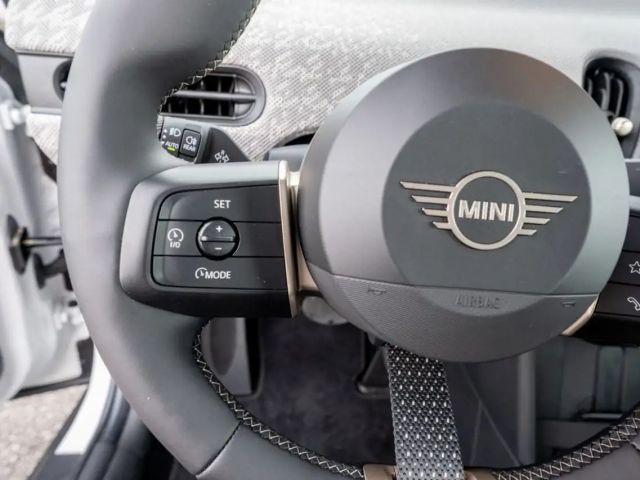 MINI Cooper S MINI Cooper S Favoured NAVI/HUD/ John Cooper S Sit