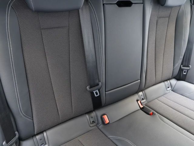 Audi A4 35 TDI Avant Competition S-Line