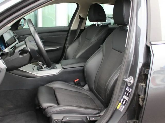 BMW 330 330e Advantage pakket Touring