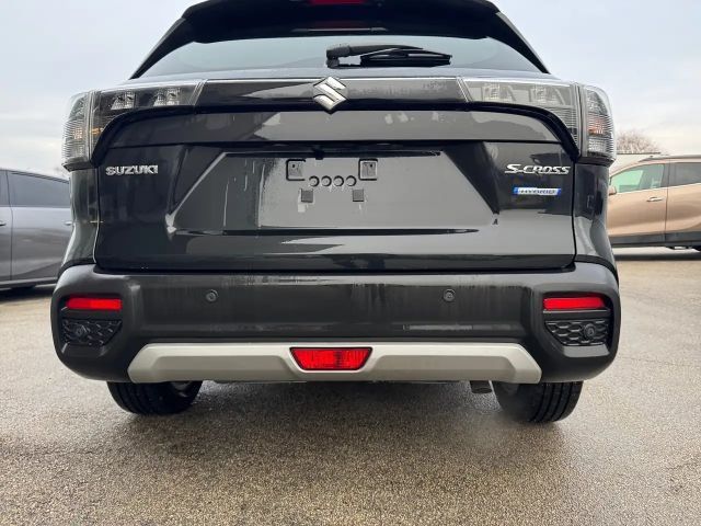 Suzuki S-Cross Hybrid