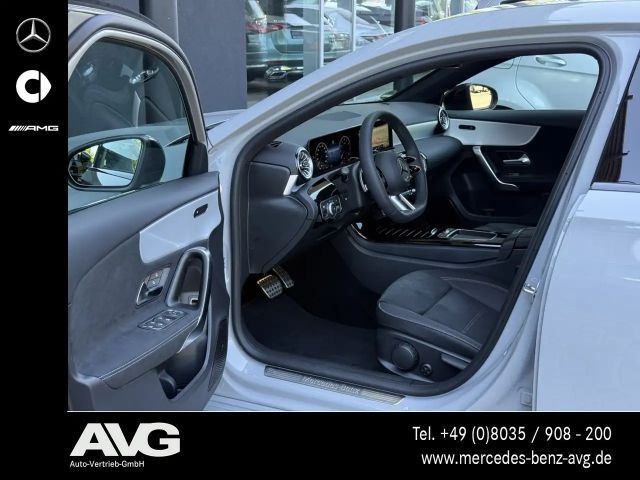 Mercedes-Benz A 200 AMG Line