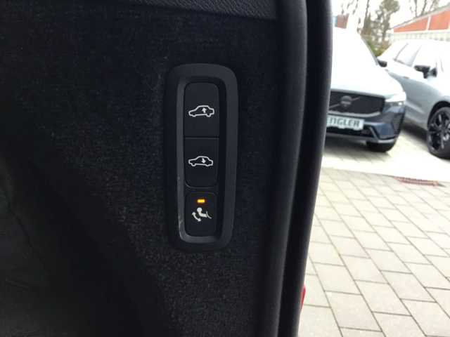 Volvo XC90 AWD Dark T8 Ultra