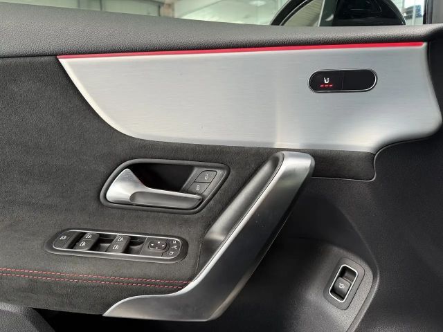 Mercedes-Benz A 200 AMG Line