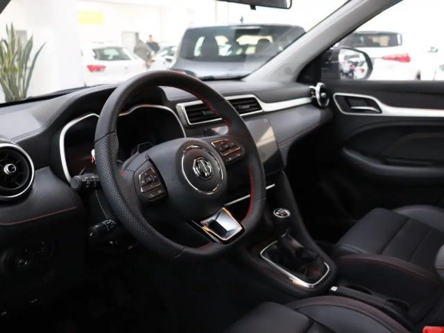 MG ZS Luxury