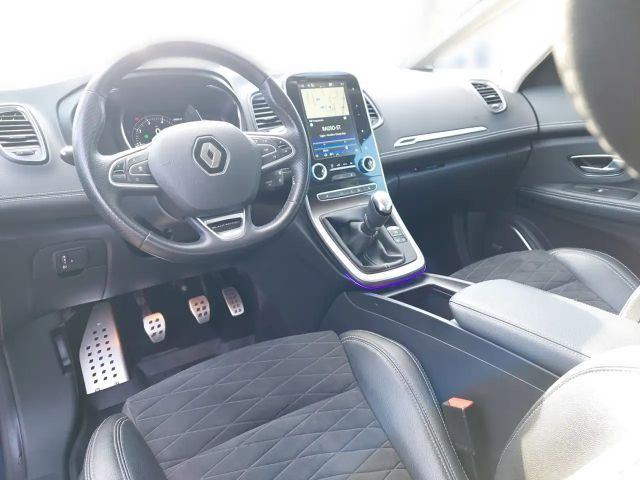 Renault Scenic TCe 140