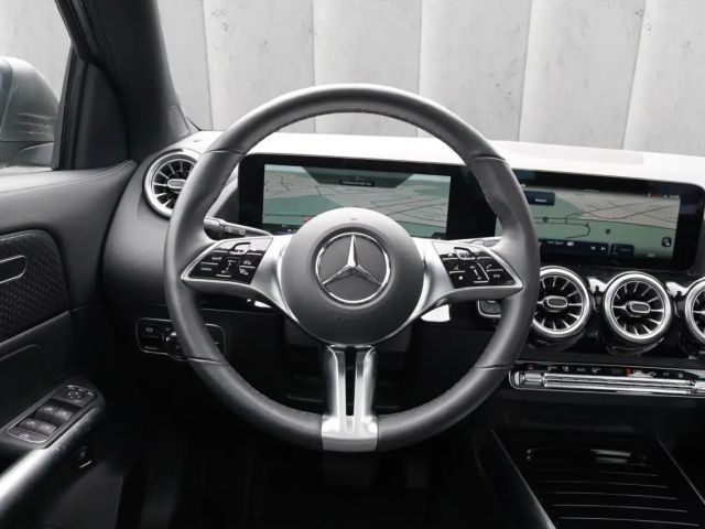 Mercedes-Benz EQA 300 4MATIC Progressive