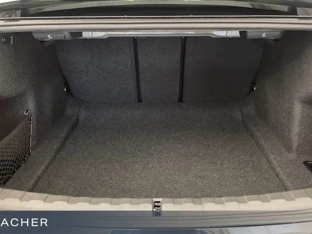 BMW 318 318d M-Sport Sedan