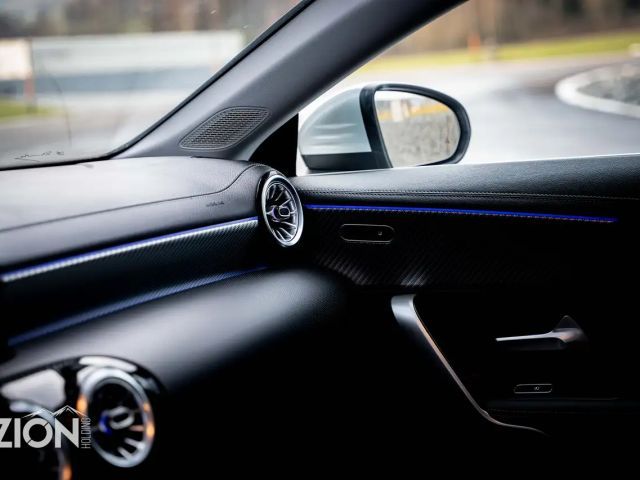 Mercedes-Benz CLA 250 CLA 250 e Coupé