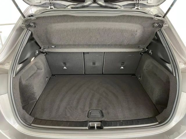 Mercedes-Benz GLA 200 S-Sitz KAM PDC SpurH Navi AUT Virtual