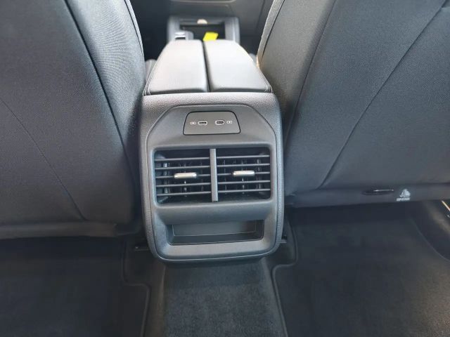 Volkswagen Passat 1.5 eTSI Variant