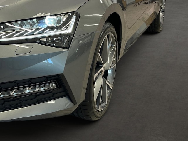 Skoda Superb 2.0 TDI Combi