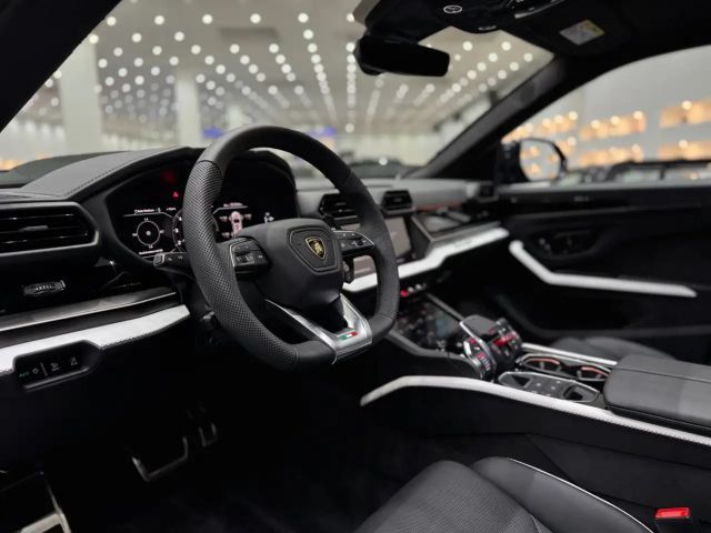 Lamborghini Urus SE *Bang&Olufsen*Massage*Fond-Entertainment*AHK*