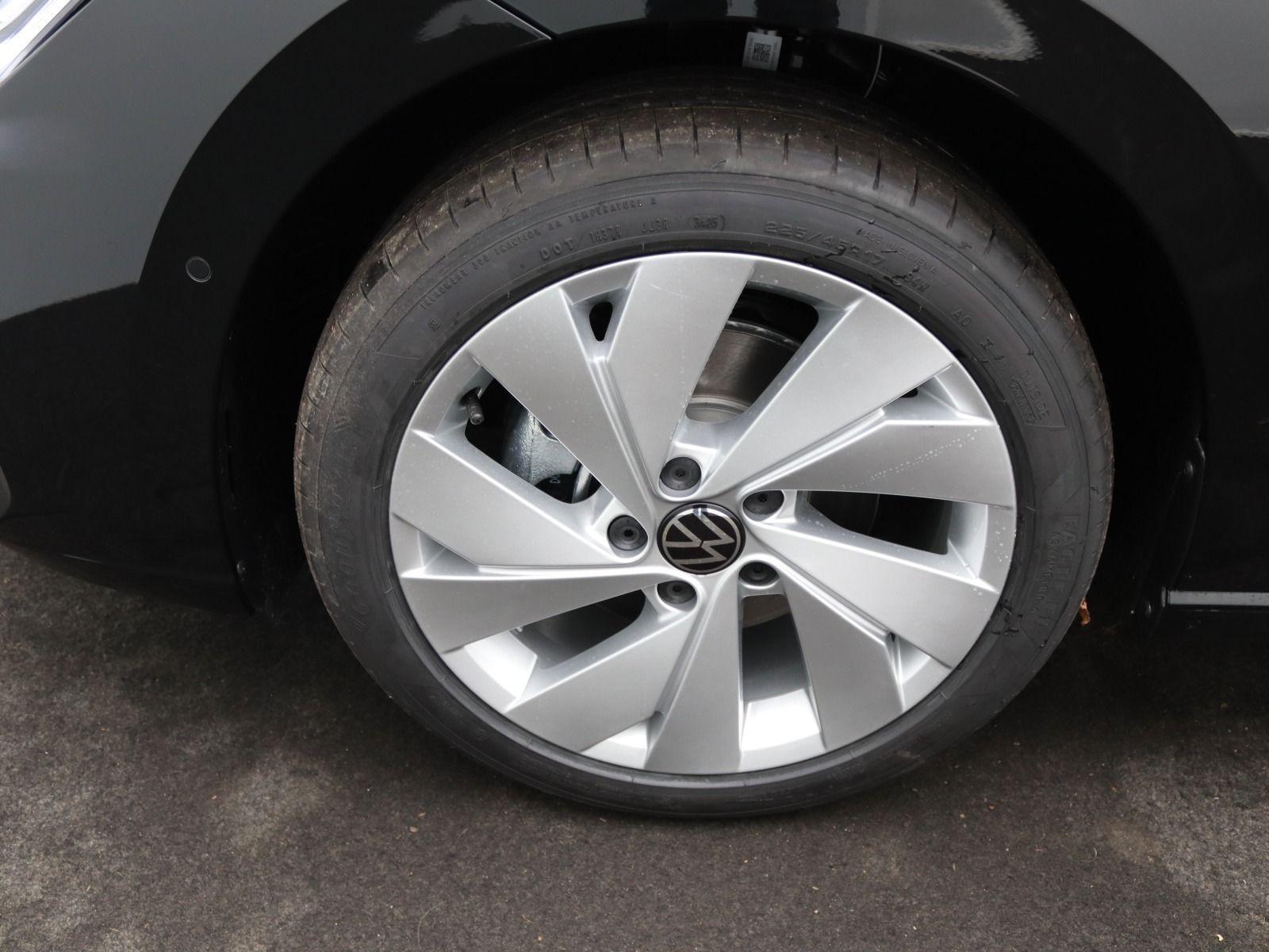 Volkswagen Golf 1.5 eTSI DSG Life