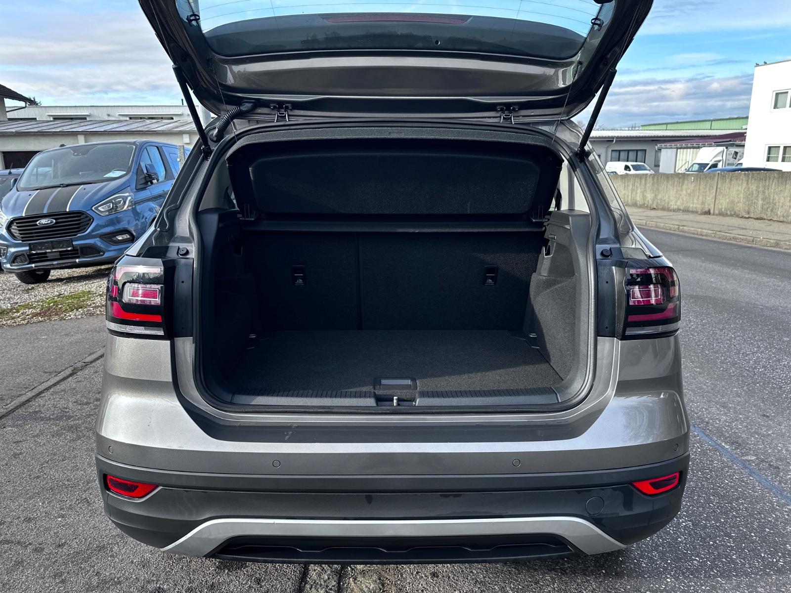 Volkswagen T-Cross Style