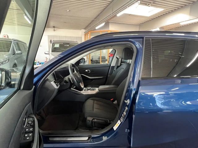 BMW 320 320d Touring xDrive