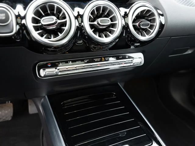 Mercedes-Benz EQA 350 4MATIC Progressive