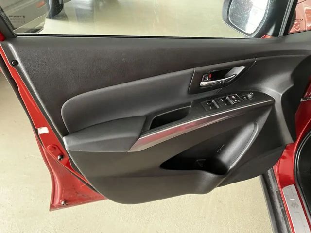 Suzuki S-Cross AllGrip Flash Hybrid