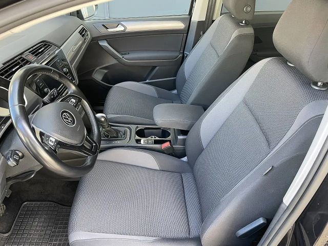 Volkswagen Touran DSG