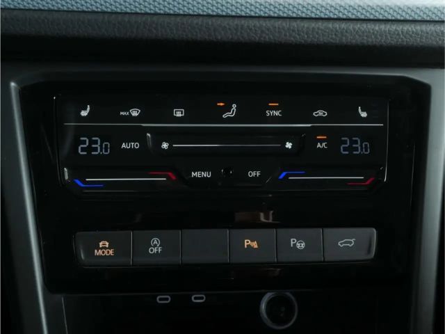 Volkswagen Touran 1.5 TSI DSG