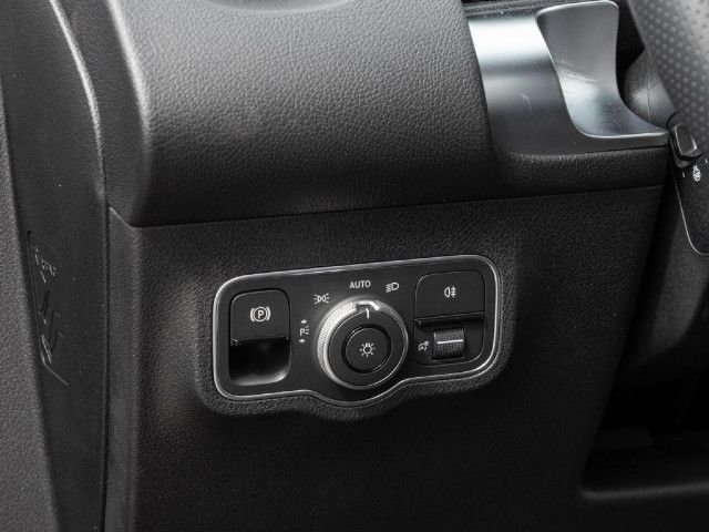 Mercedes-Benz GLB 200 GLB 200 d