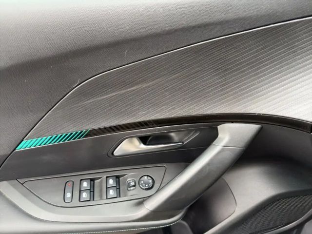 Peugeot E-2008 Allure Pack