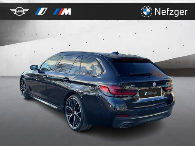 BMW 540 540d M-Sport Touring xDrive