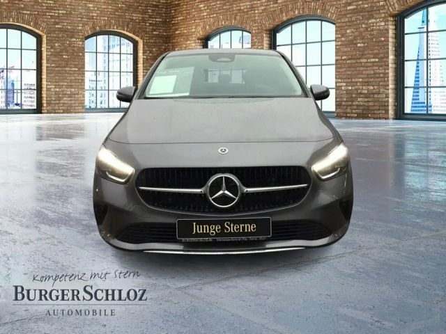 Mercedes-Benz B 180 SpurW W-Paket PDC SHZ SpurH LED el.Heck