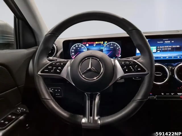 Mercedes-Benz GLA 220 4MATIC Progressive