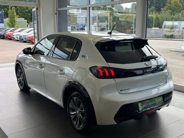 Peugeot 208 Allure Pack