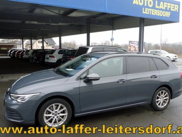 Volkswagen Golf Life Variant