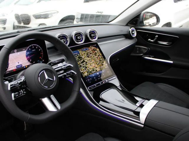 Mercedes-Benz C 200 AMG Line Sedan