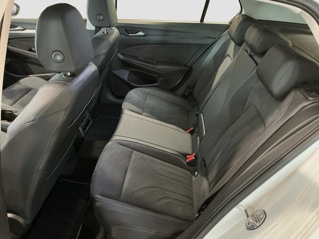 Volkswagen Golf 1.5 eTSI DSG Golf VIII Style