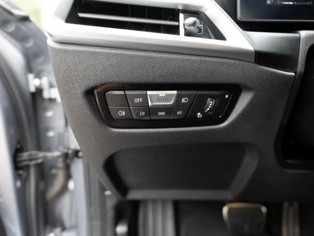 BMW 330 330e M-Sport Touring xDrive